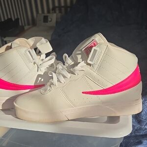 Fila Women's High-Top Sneakers in White and Neon Pink